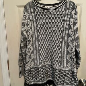 Chaus Black & White Textured Cable Crewneck Sweater